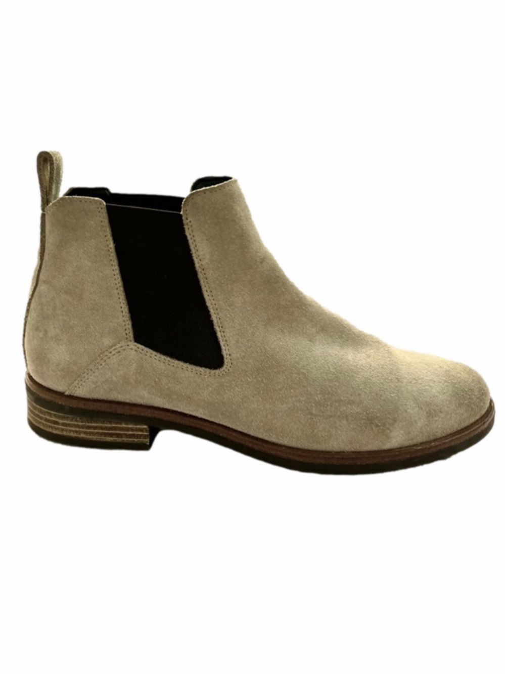 Clarks Memi Beige Taupe Size 9.5 Boots Suede Chelsea Ankle Booties Women’s